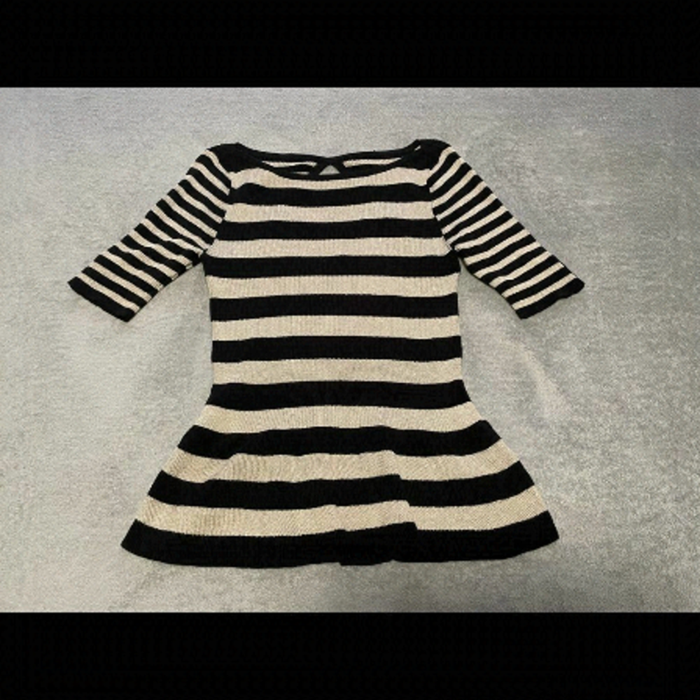 Ny collection cute stretchy sweater size small